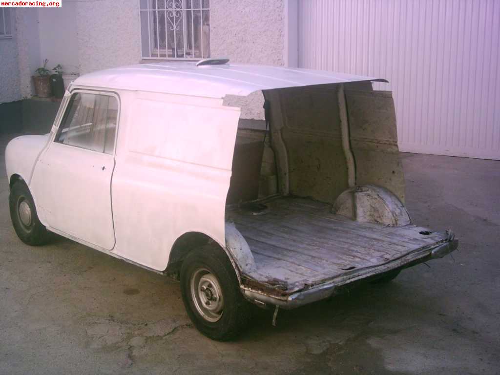 Mini van 850c.c. 