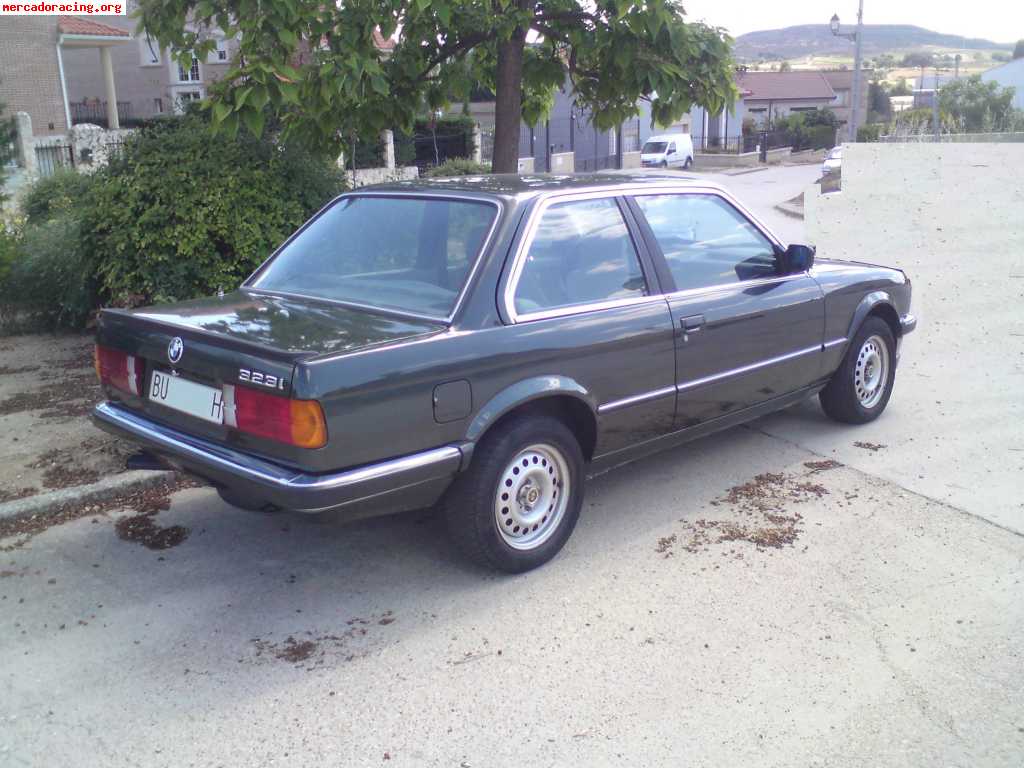 Vendo bmw 323i