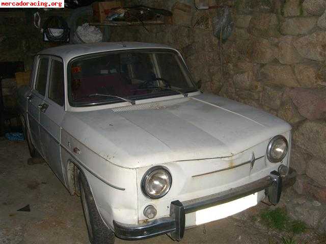 Renault 8 