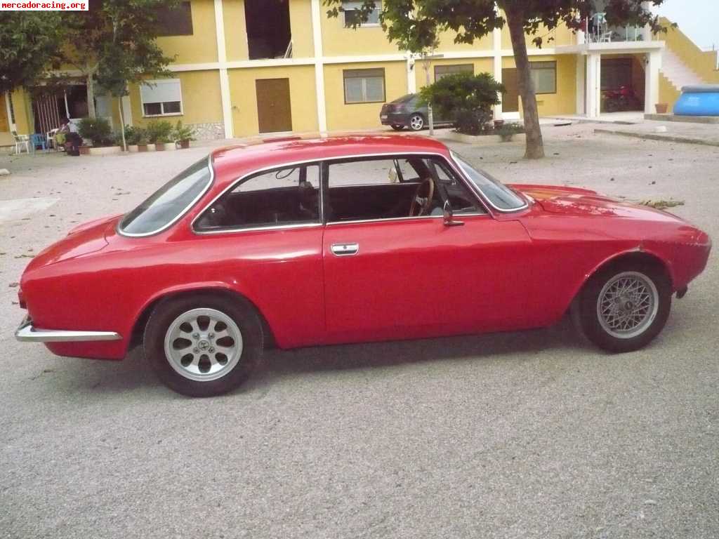 Alfa romeo gt bertone del 75