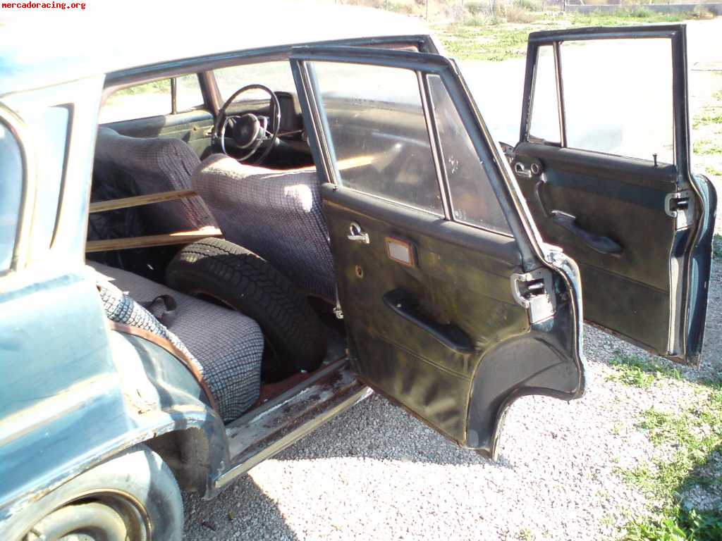 Mercedes 220d año 1968 funcionando con informe favorable par