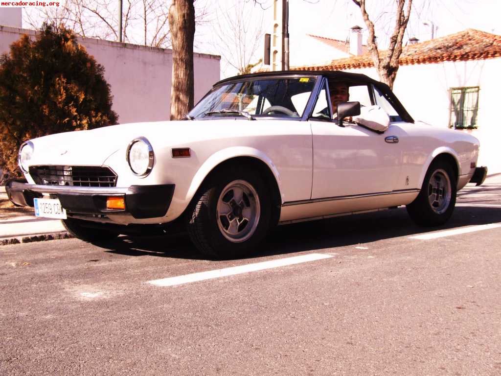 Fiat 124 spider 