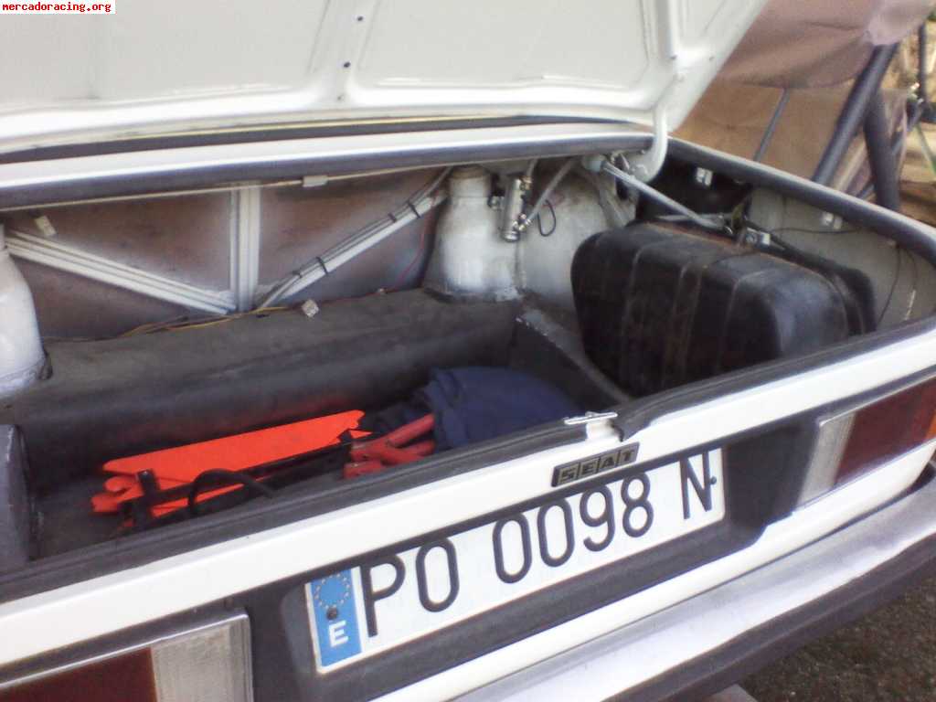 Seat 124 motor 2000