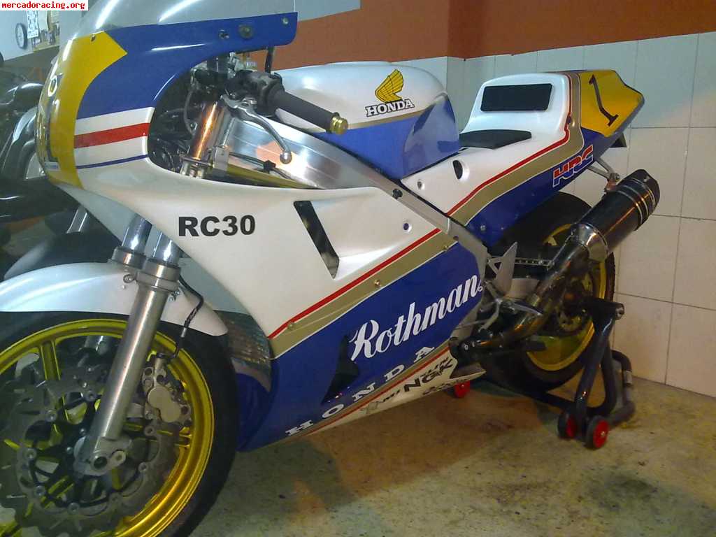 Se vende honda rc30    matriculada  12-1991