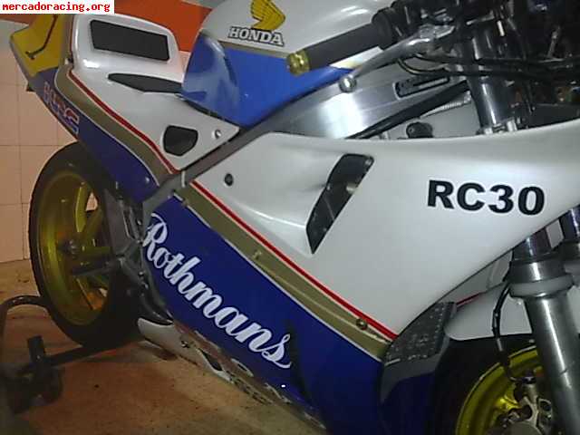 Se vende honda rc30    matriculada  12-1991