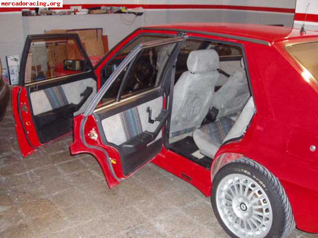 Lancia delta integrale 16v