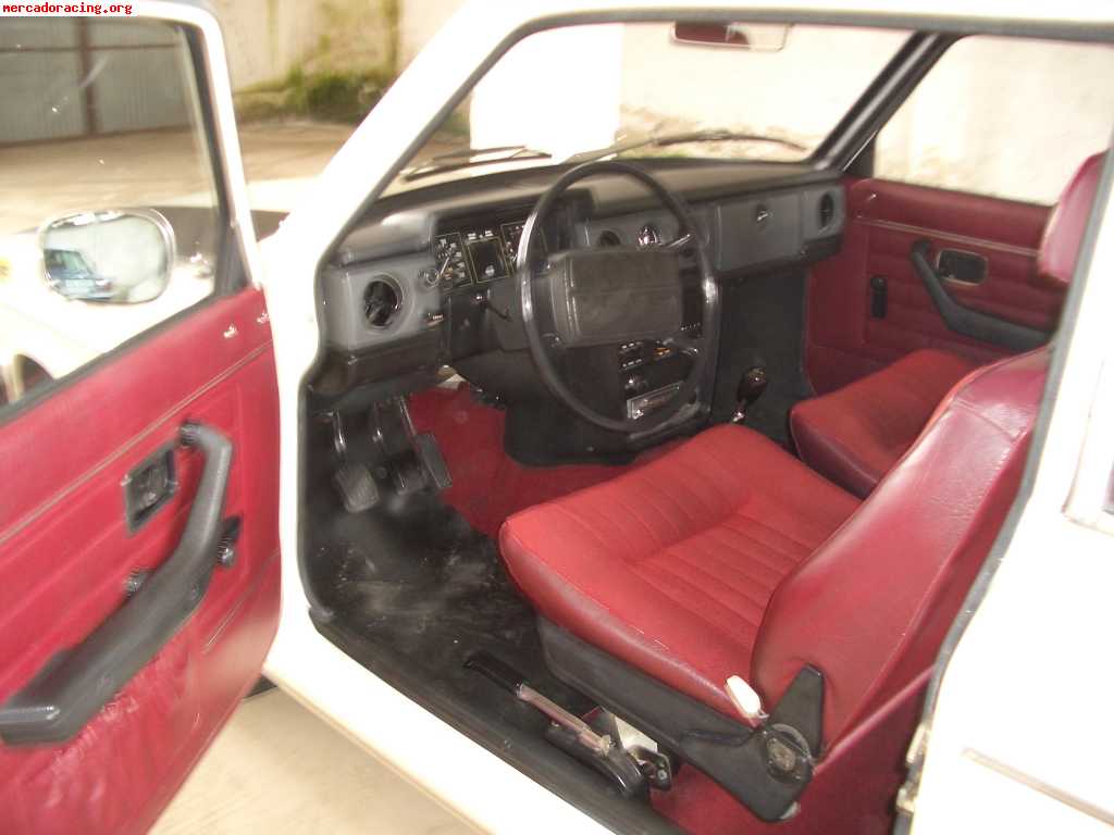 Volvo 142