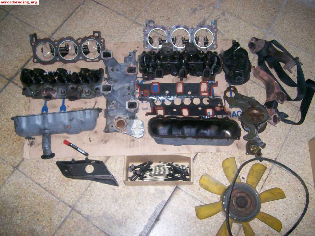 Se venden piezas de motor de 2.8i (capri, granada, etc) bloq