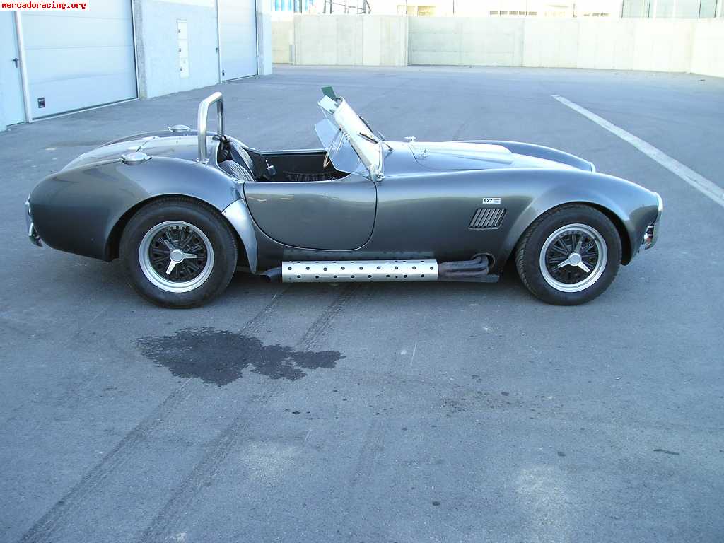 Se cambia cobra año 1970,por coche gordo de tierra.abono dif