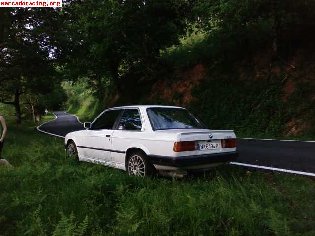 325i e30  85. 3500euros