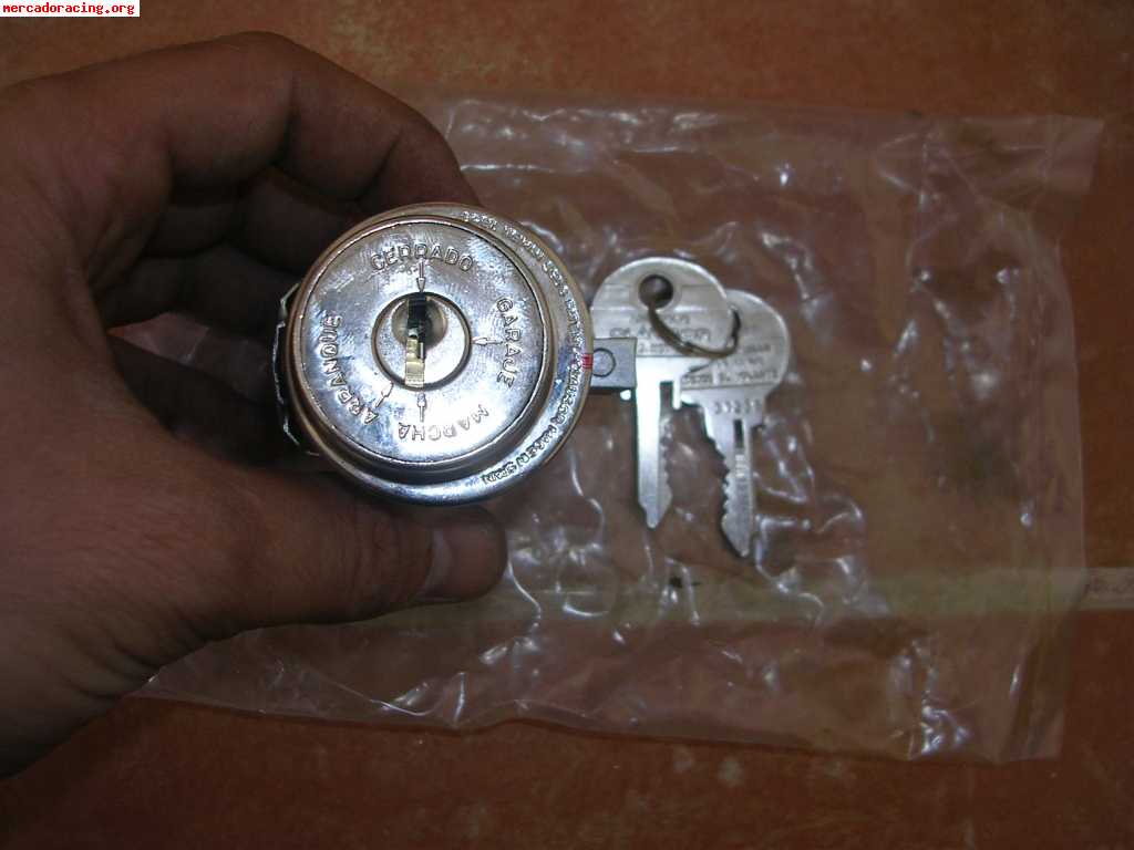 Vendo clausor para simca 100 y otro para peugeot 505 (nuevos