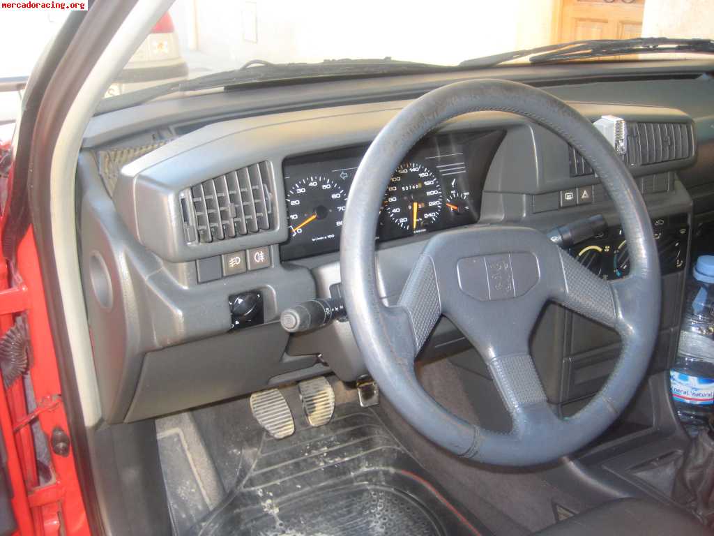 Peugeot 405 mi 16 160 cv   800euros