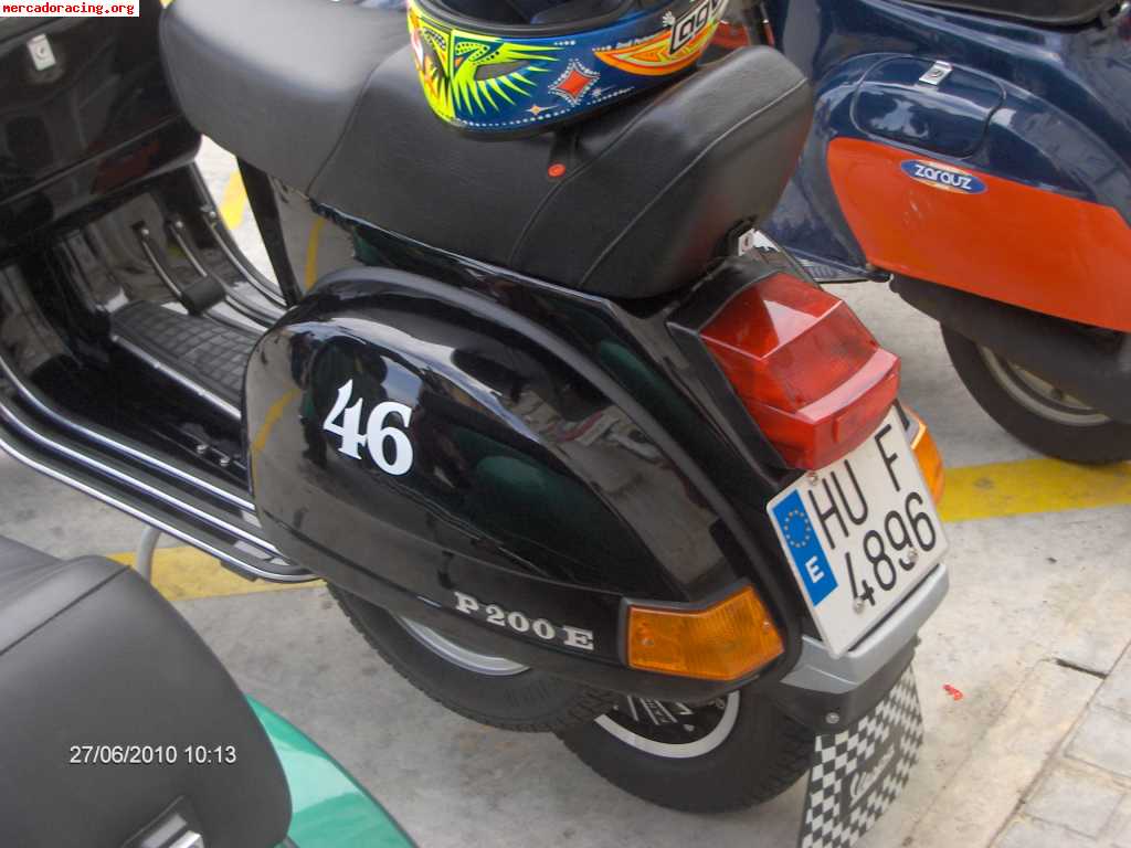 Vendo vespa 200 dn o cambio por coche clasico