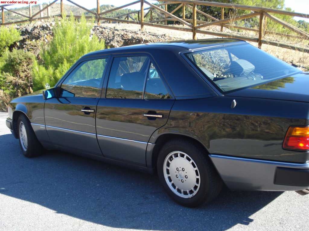 Vendo  mercedes 300 e 24 completamente nuevo