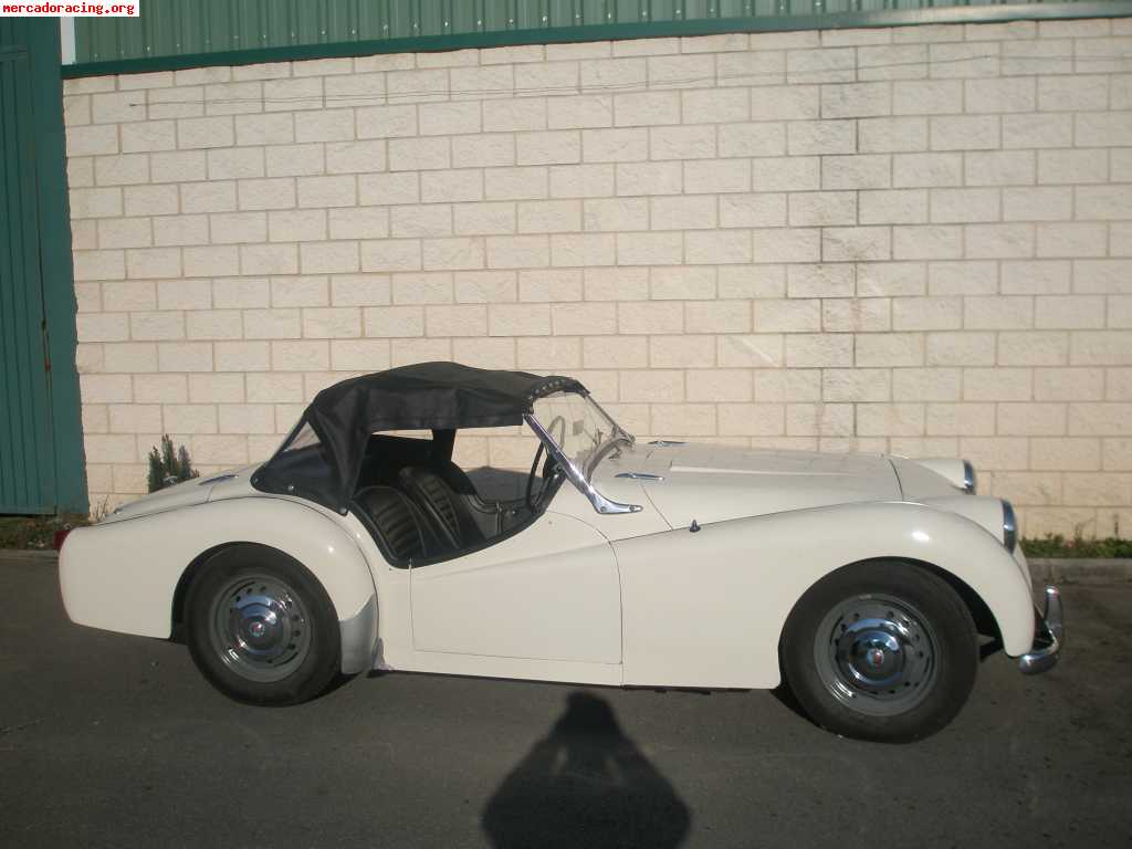 Se vende triumhp tr 3 
