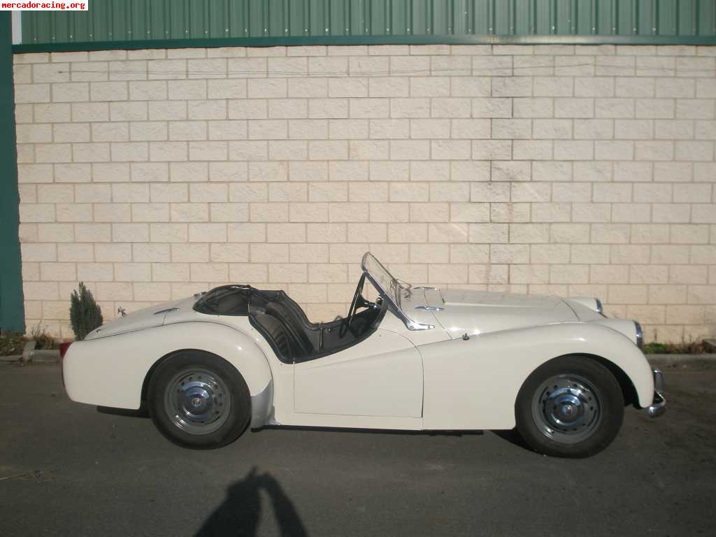 Se vende triumhp tr 3 