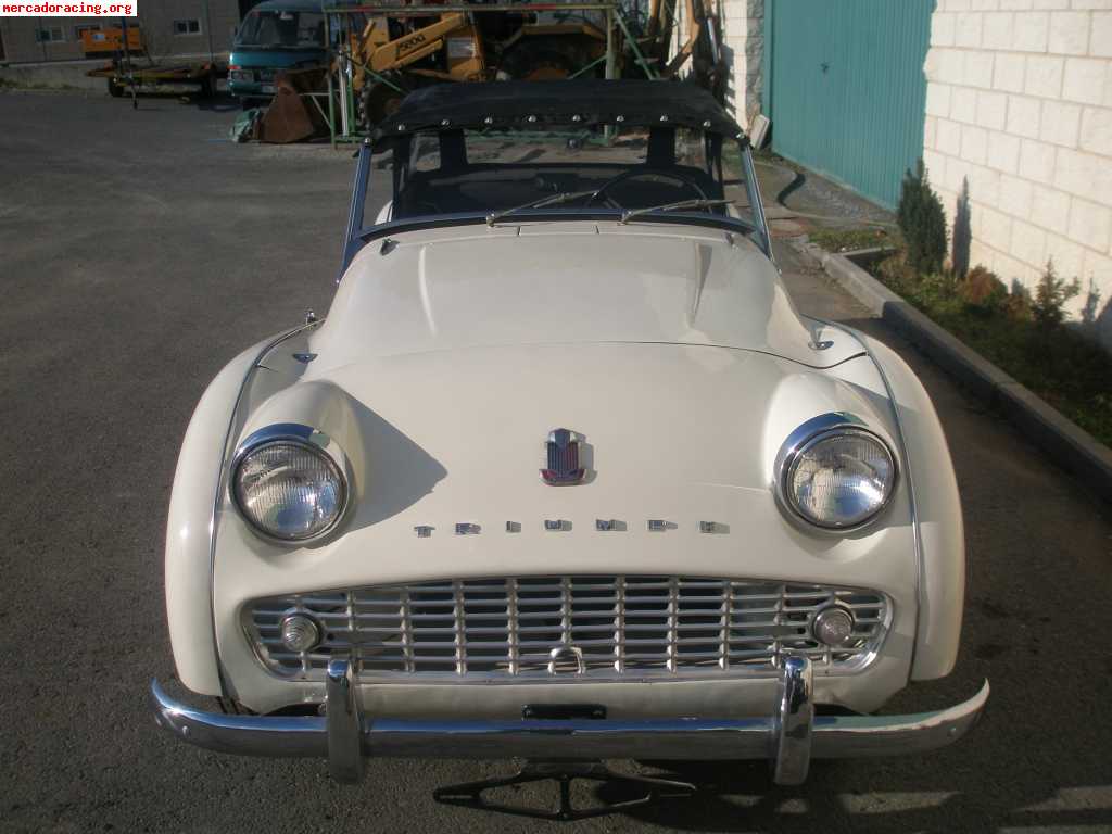 Se vende triumhp tr 3 
