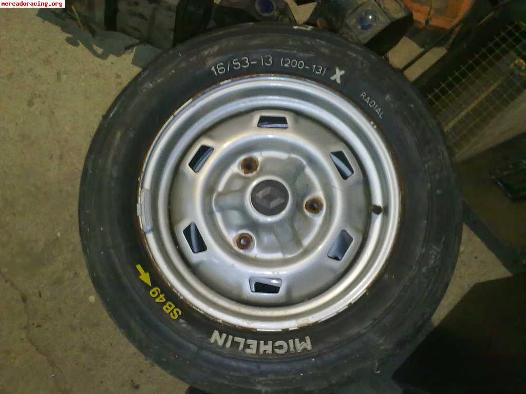 4 llantas y 3 slicks renault 5 copa