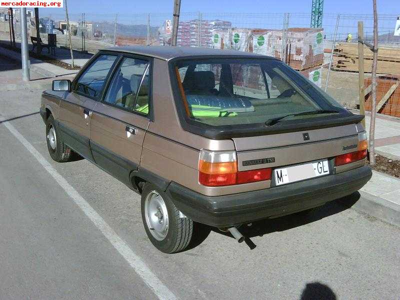 Se vende renault 11 tse