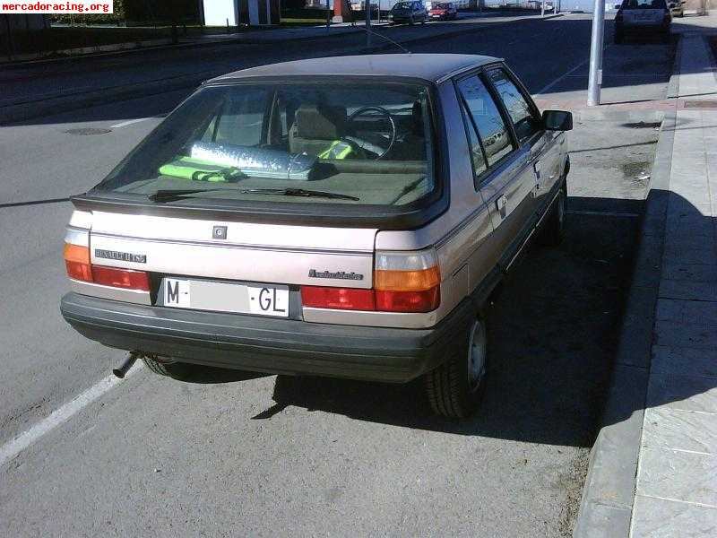 Se vende renault 11 tse
