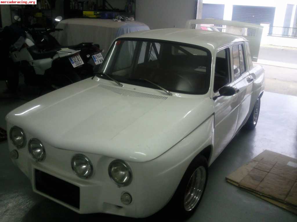 Renault 8