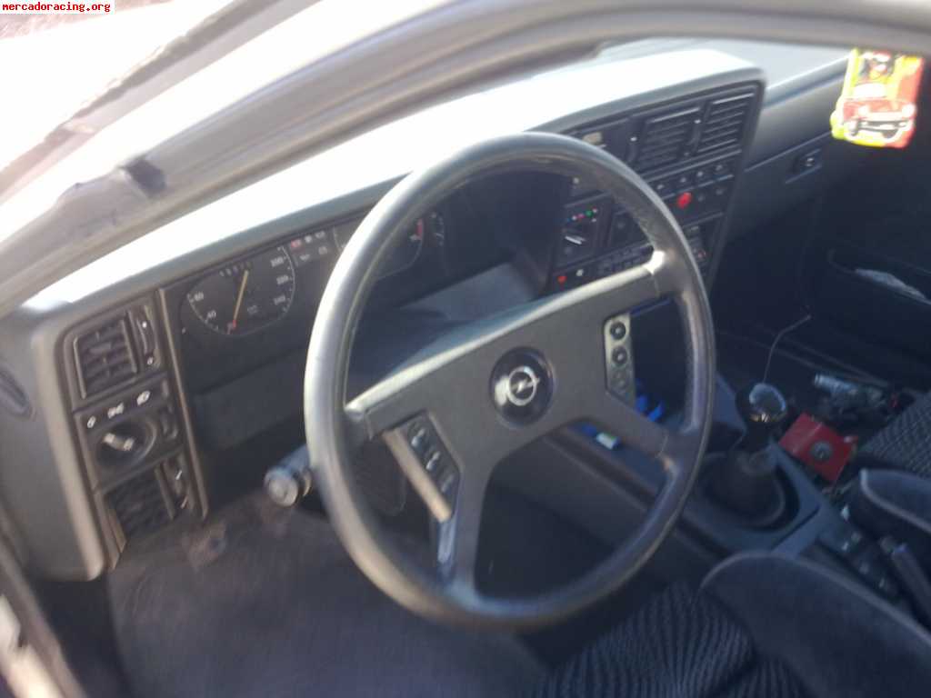 Opel monza 3.0e