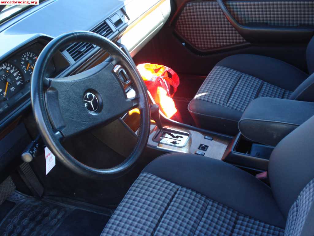 Vendo  mercedes 300 e 24 completamente nuevo