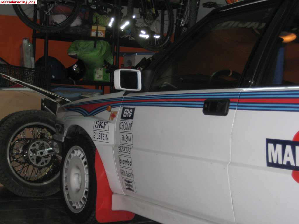 Lancia delta hf integrale 16v dec. martini