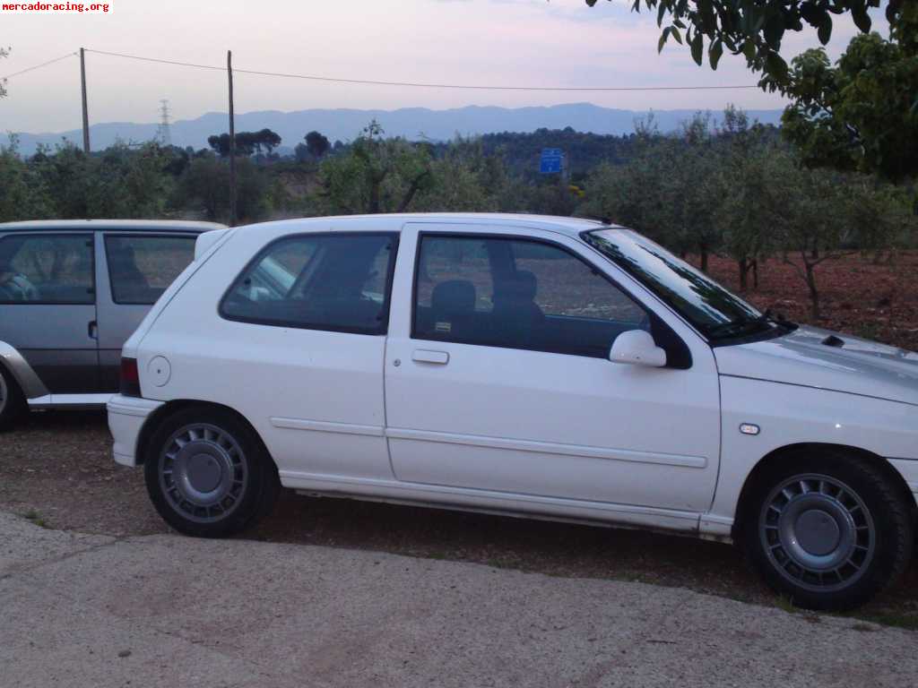 Renault clio 16v