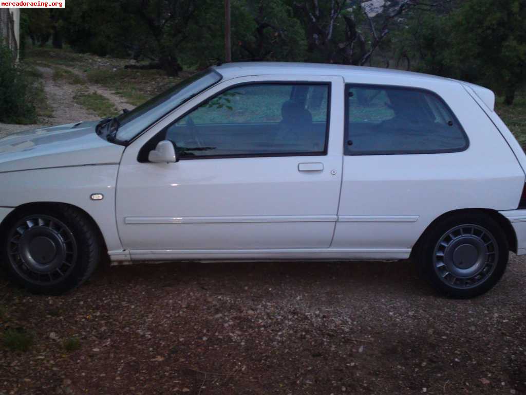 Renault clio 16v