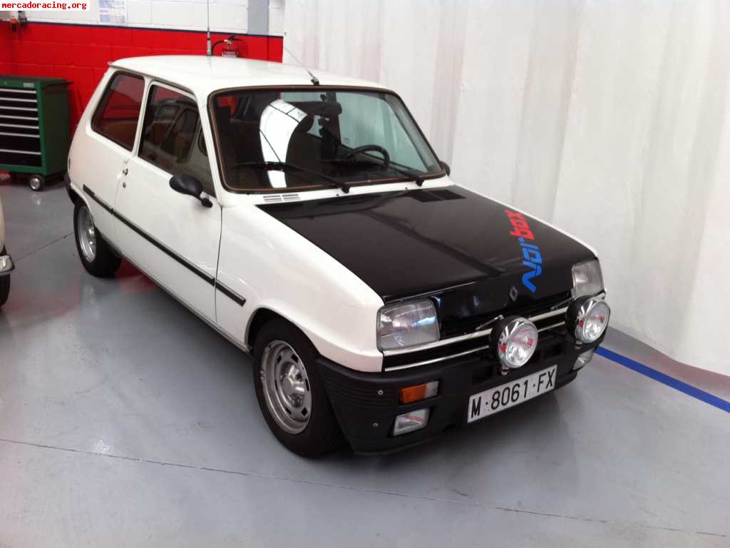 Renault 5 ¡impecable!