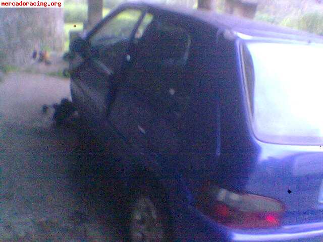 Vendo saxo 1.6 documentado, con golpe