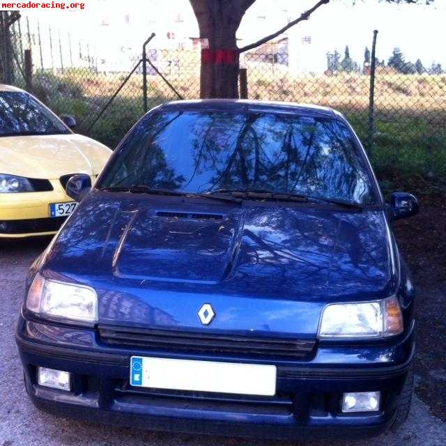 Vendo clio williams numerado. 6900€