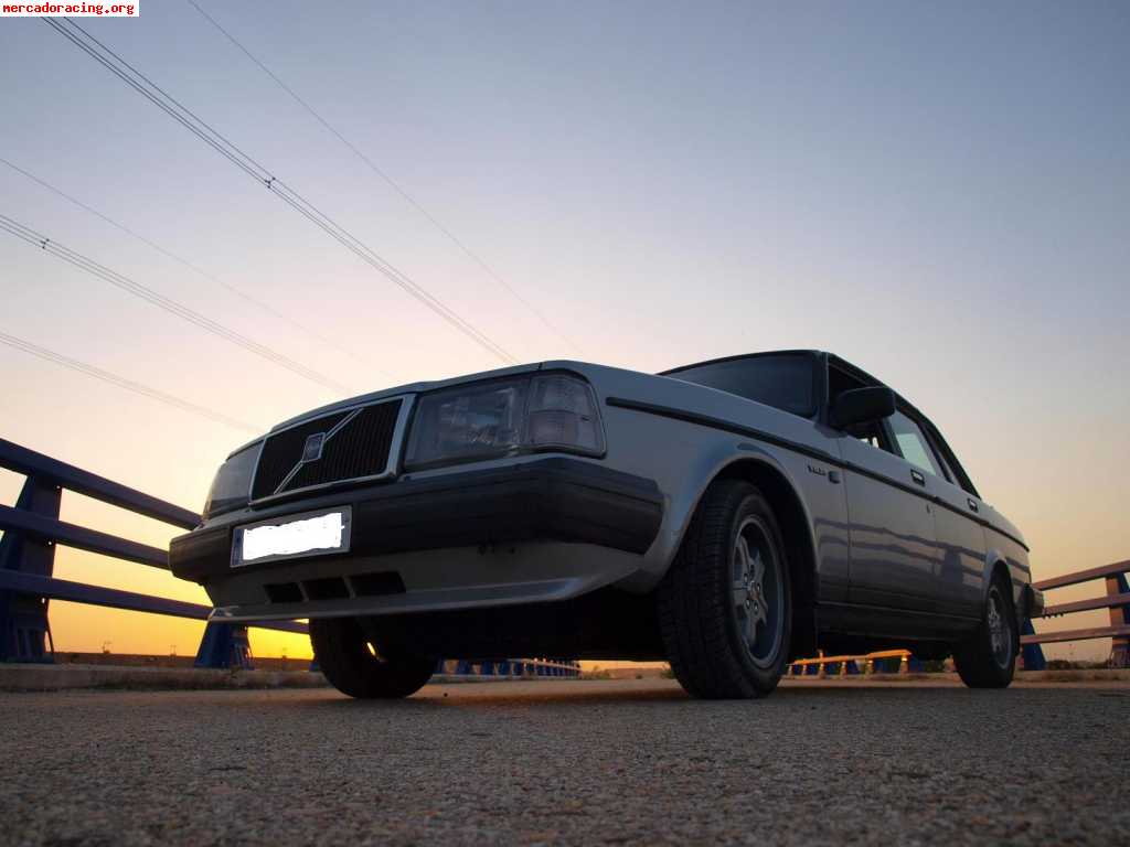 Vendo volvo 240 glt año 88