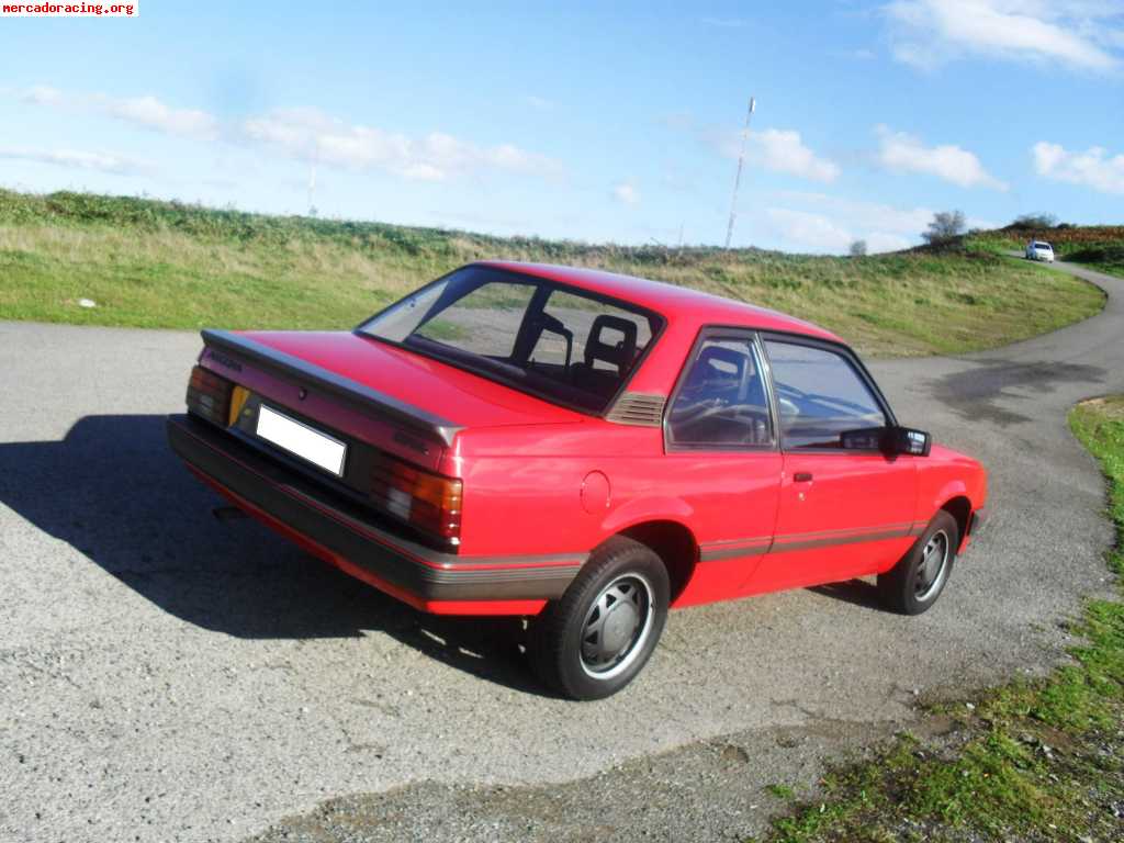 Ascona 1.8i