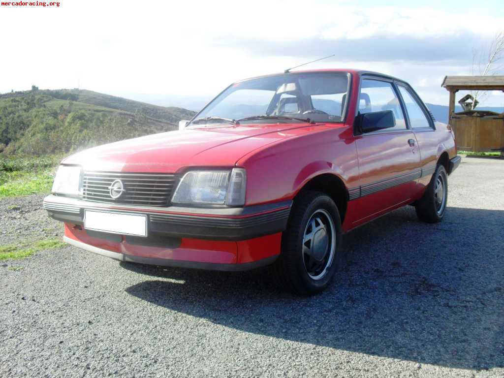  ascona 1. 8 i modelo sport