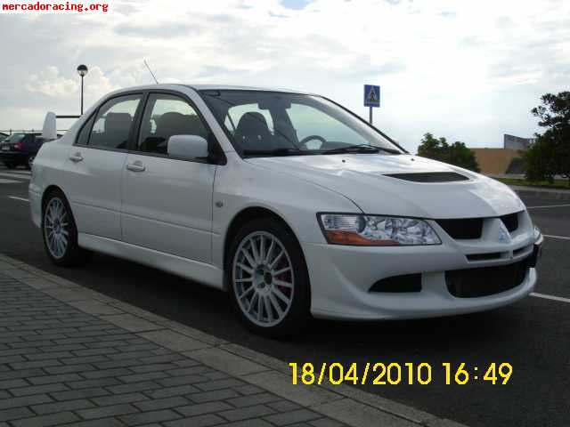 Mitsubishi lancer evolution  8