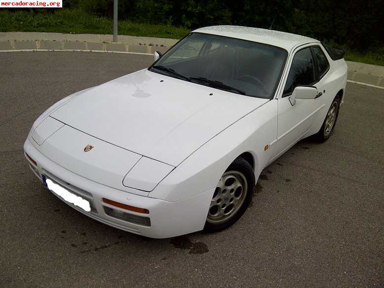 Porsche 944 turbo (951)