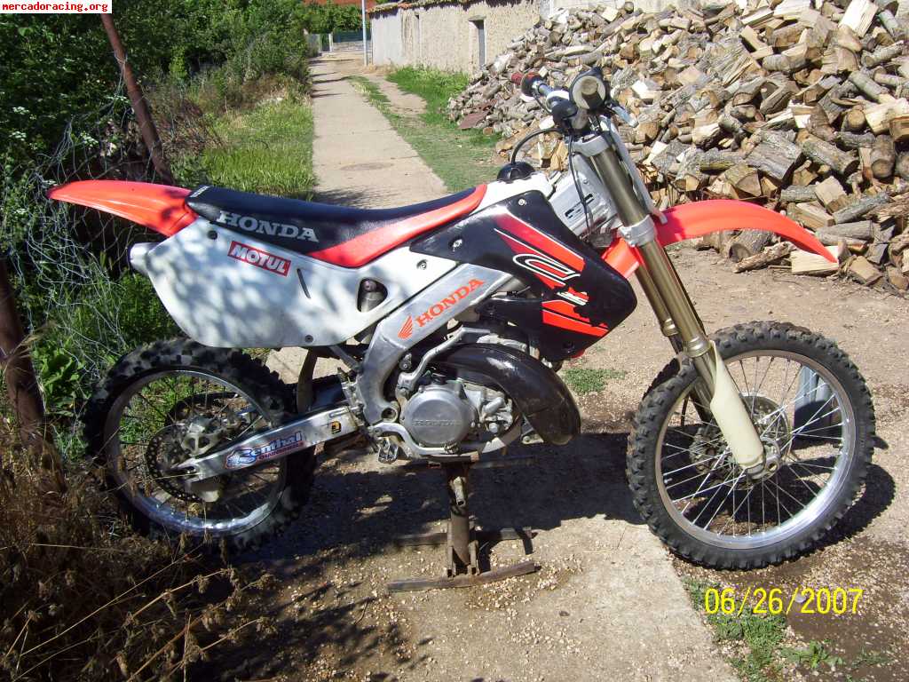 Se vende o cambia cr 250