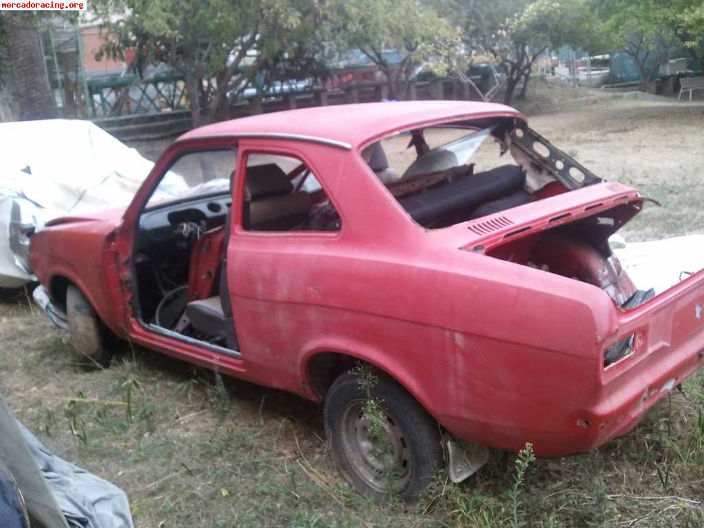 Vendo lote  de 3 carrocerias para despiece ford escort mk1 m