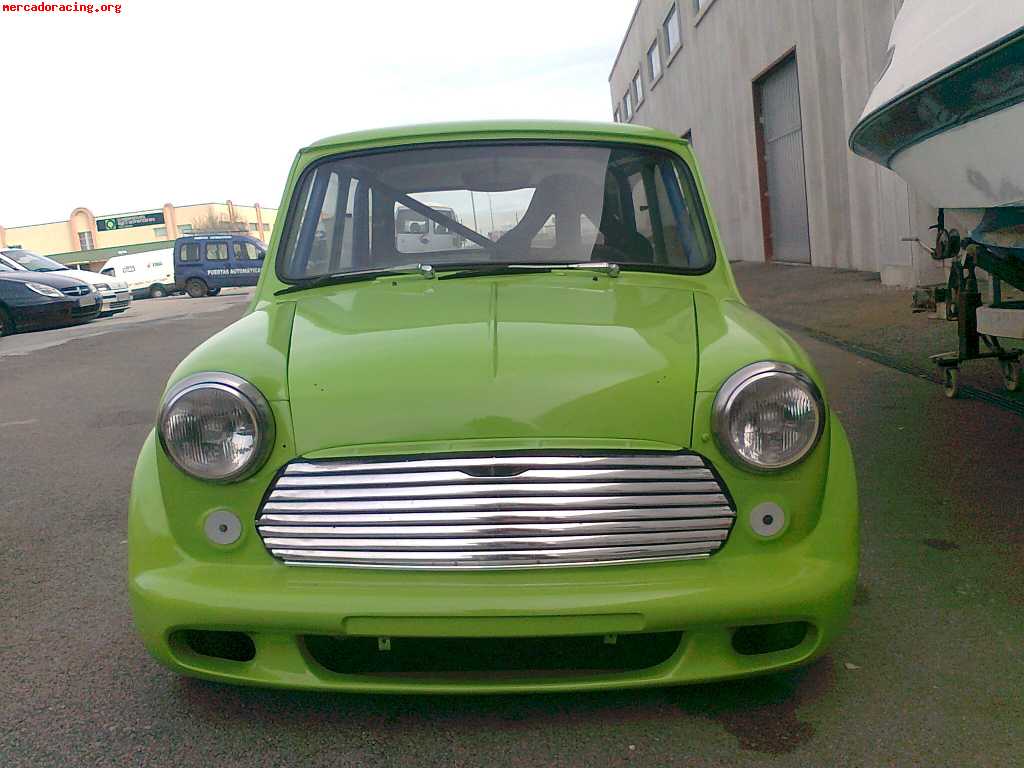 Mini con motor 1300cc