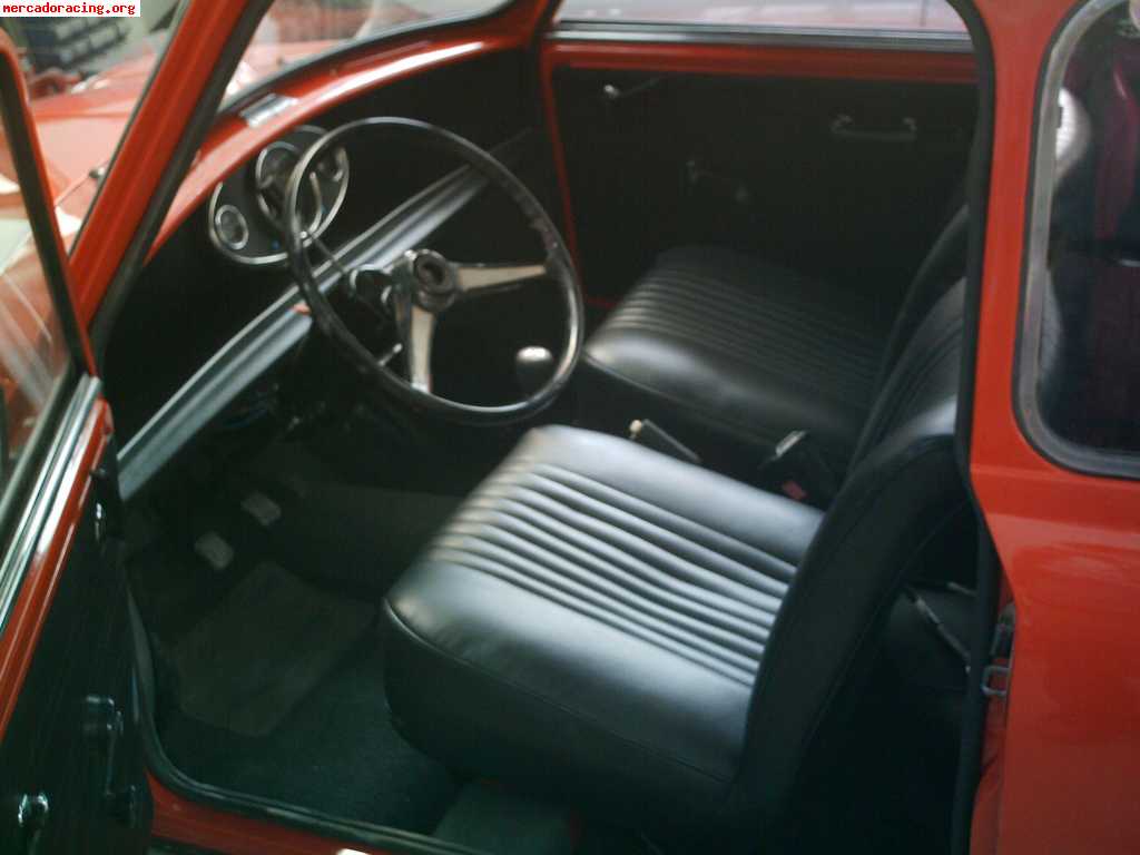 Se vende o cambia morris mini 1972 por ford scort mk1