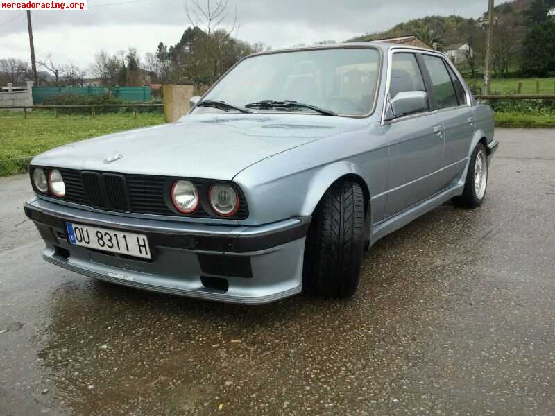 Se vende o cambia bmw e30