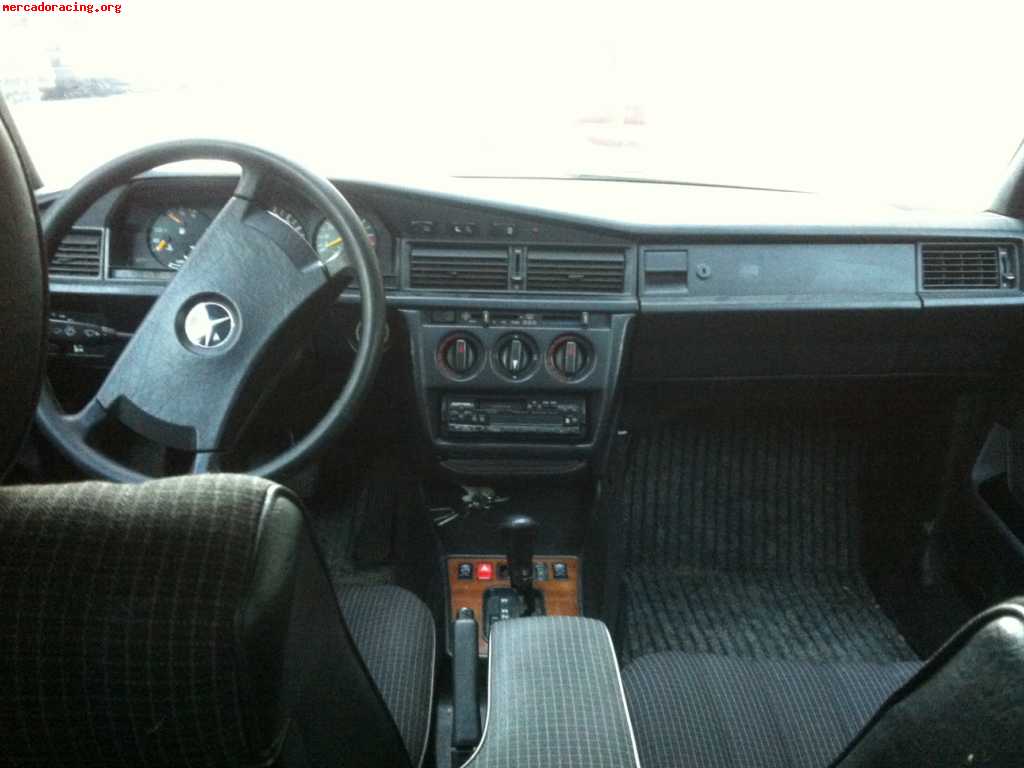 Mercedes 190 2.6 160cv aut