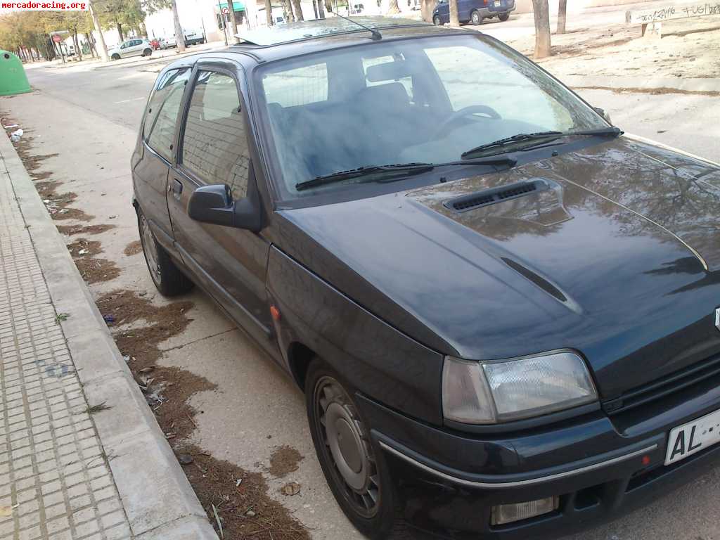 Se vende renault clio 1.8 16v 140cv del año 1991