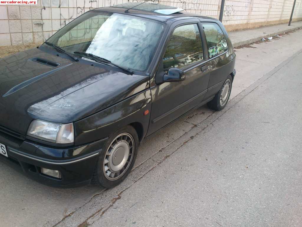 Se vende renault clio 1.8 16v 140cv del año 1991
