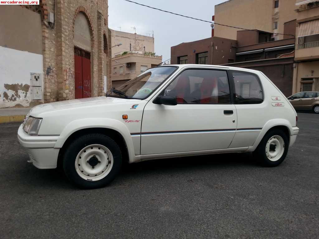 Peugeot 205 rallye. 2750 $