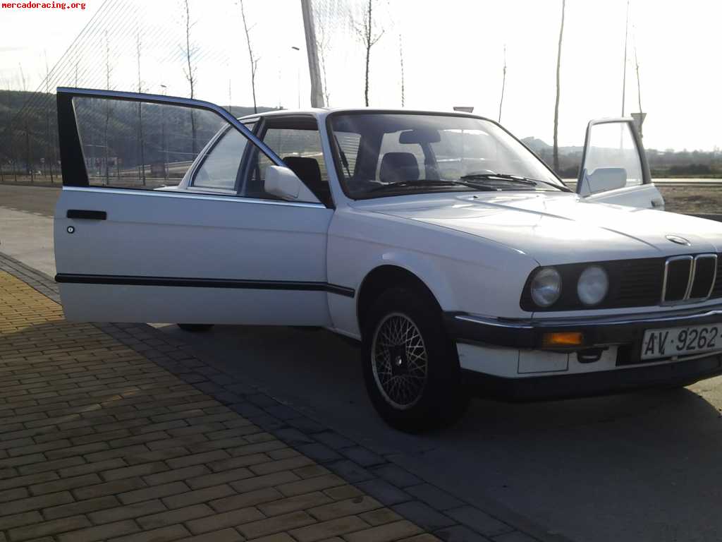 Bmw 316 coupe año 1983.  2300€