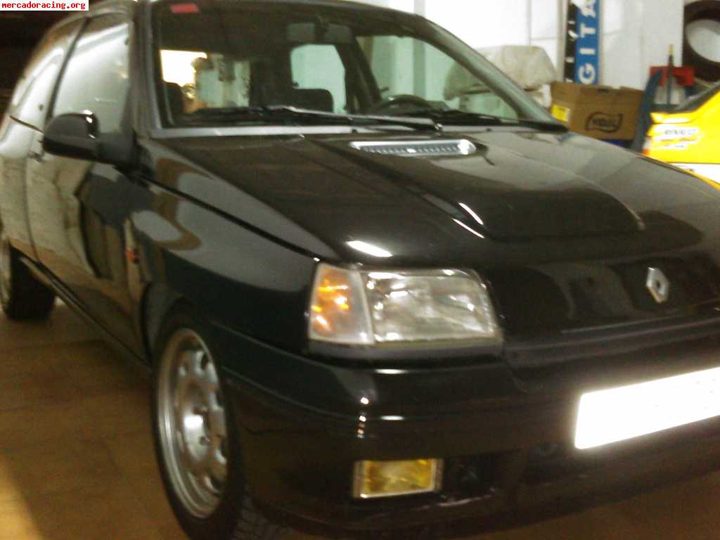 Renault clio 1.8 16 v