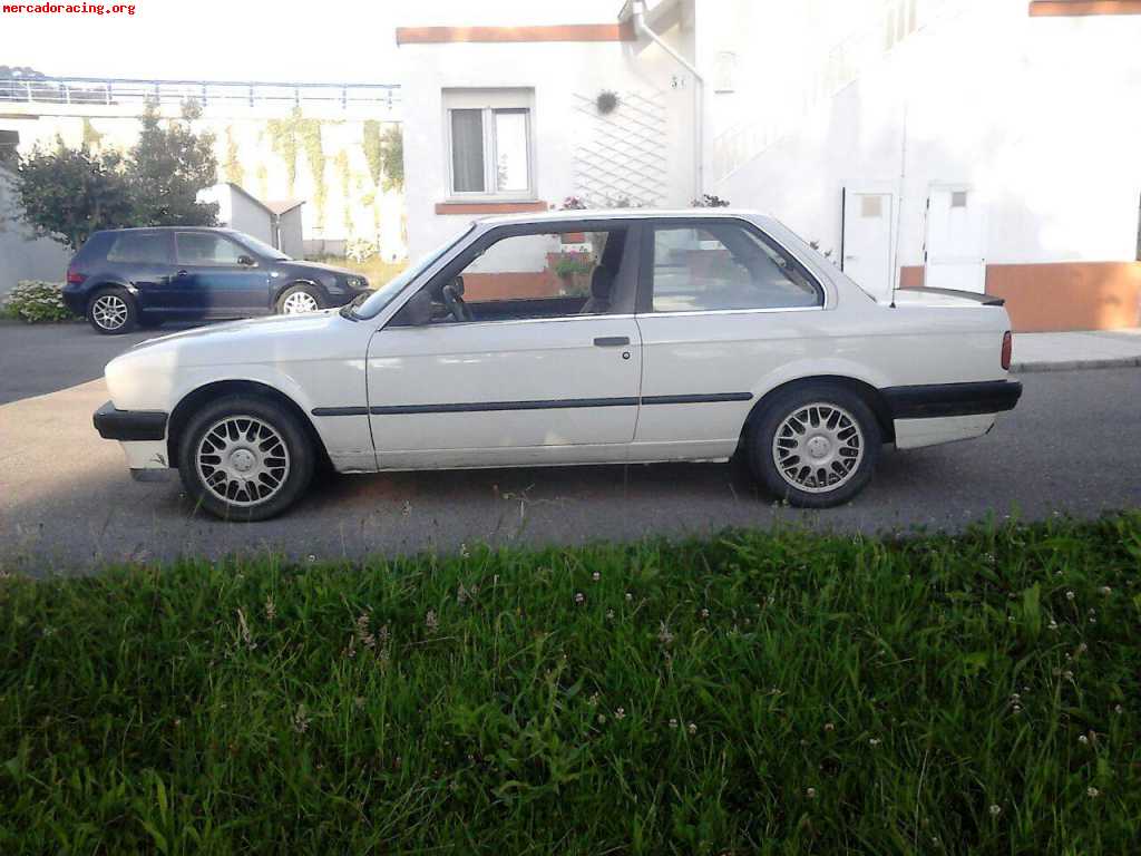 Se vende o cambia bmw 318i